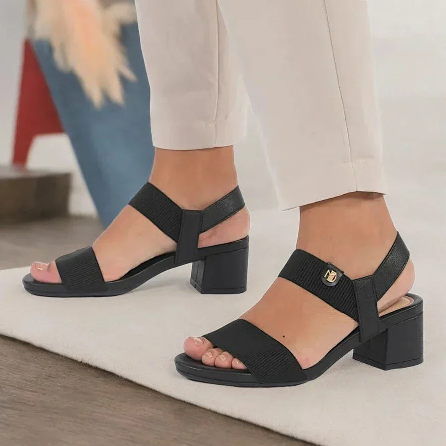 Sandália Salto Grosso Baixo Modare Calce Fácil